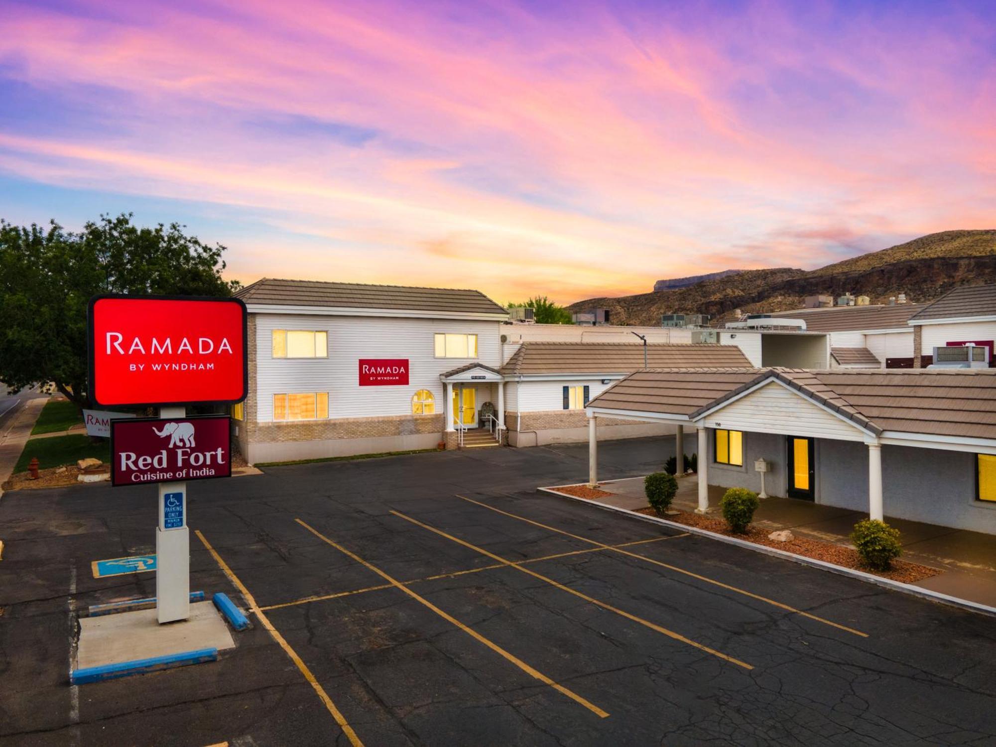 Ramada By Wyndham La Verkin Zion National Park Eksteriør billede