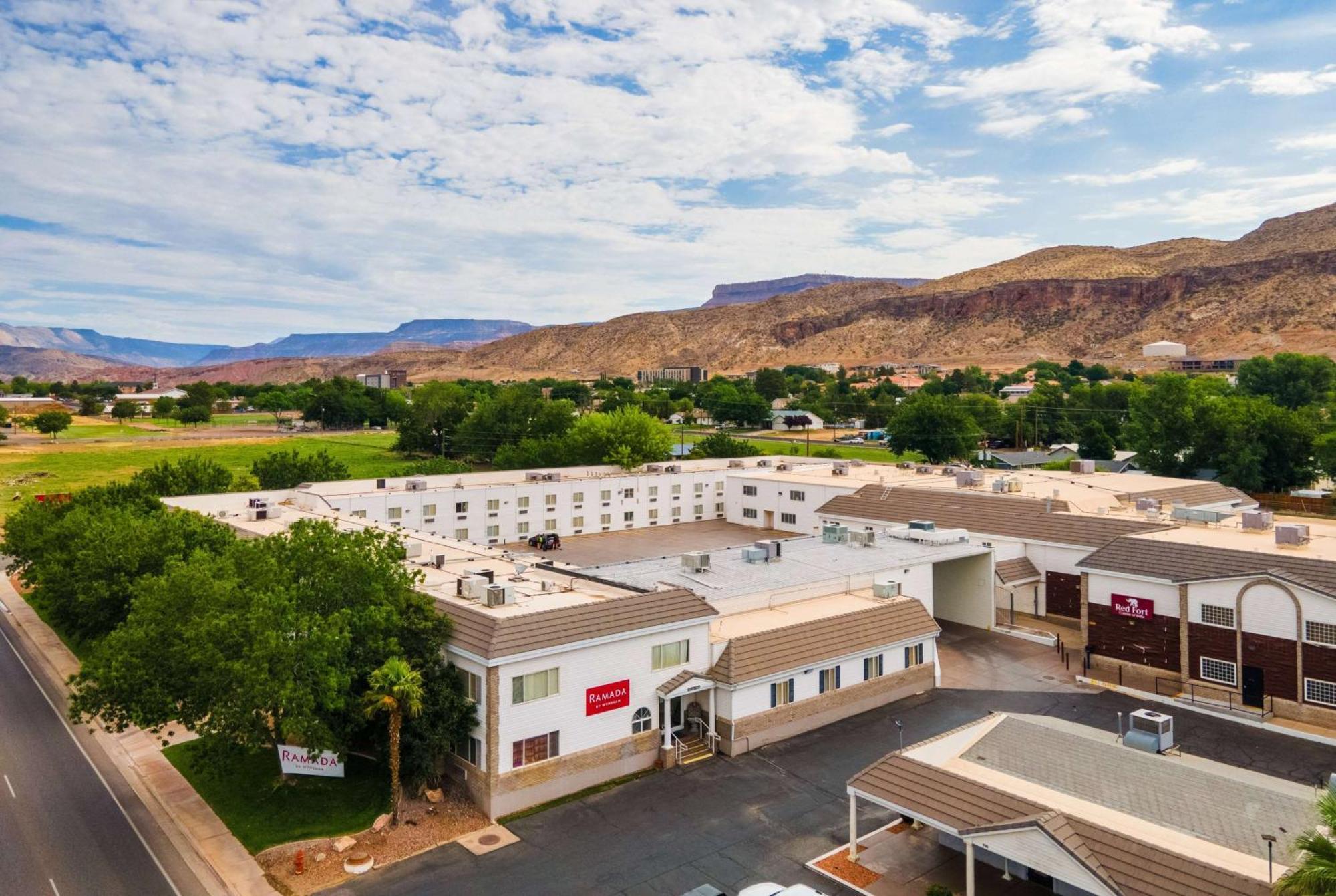 Ramada By Wyndham La Verkin Zion National Park Eksteriør billede